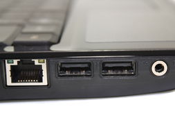 經(jīng)典重現(xiàn) 聯(lián)想IdeaPad Y460N iFI灰色版筆記本圖文評測